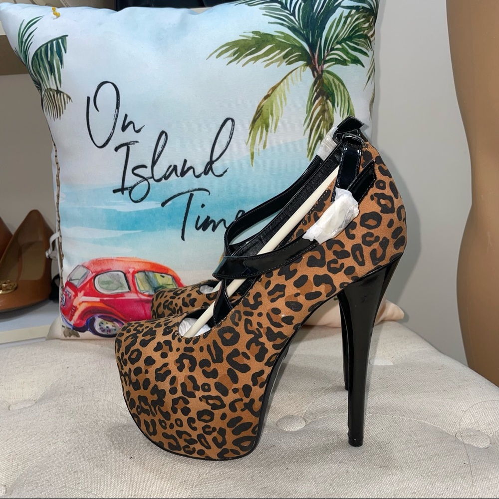 Scene NWOB! Lala Leopard Print Platform High Heel 7.5